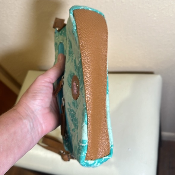 Tiffany Rose wristlet and crossbody - Picture 6 of 7